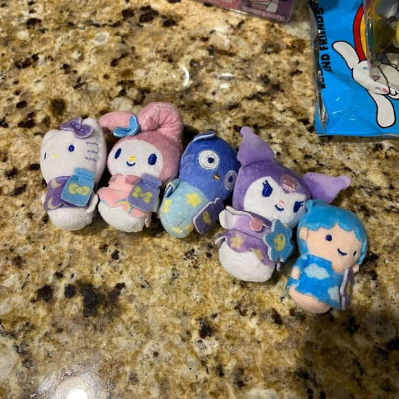 Sanrio Hello Kitty bundle - Picture 3 of 9